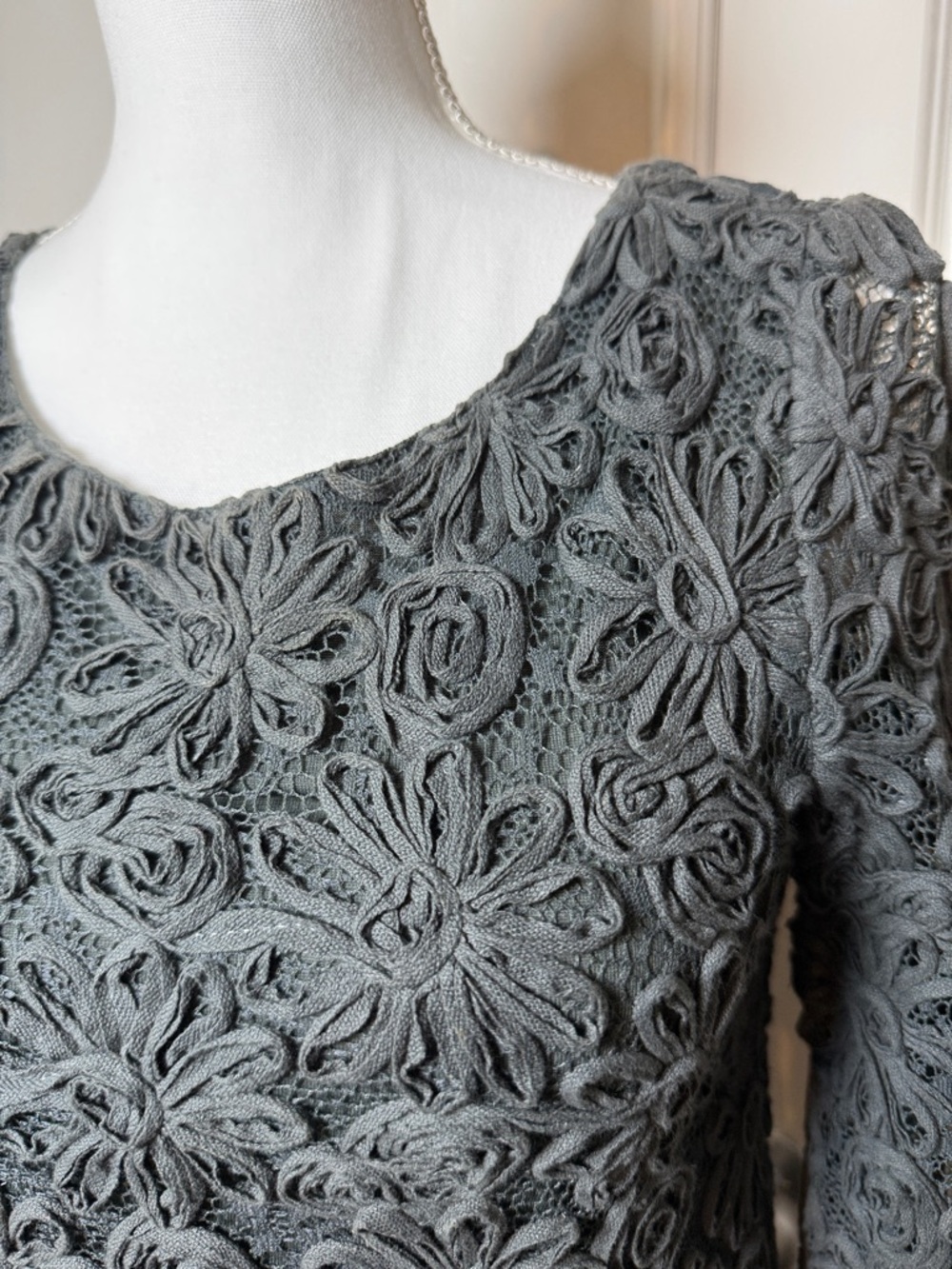 Zara Charcoal Gray Floral Lace Long Sleeve Dress - Picture 2 of 8